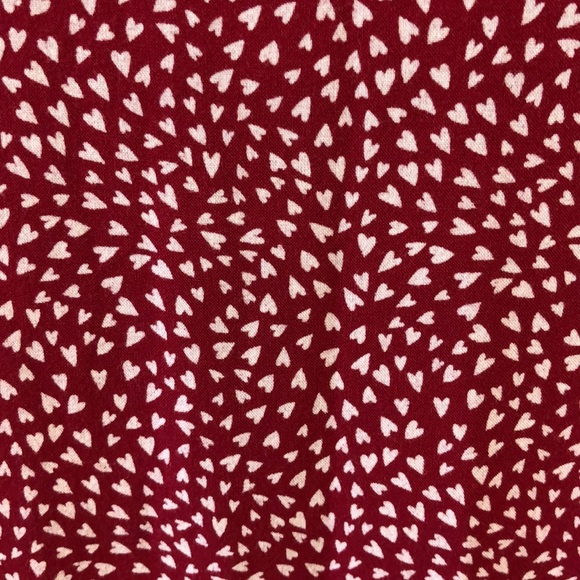 Red popover top with Hearts - Picture 2 of 4